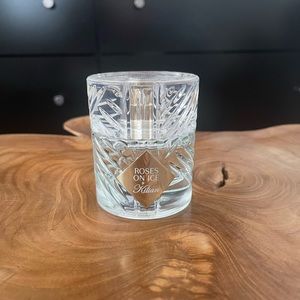 By KILLIAN Roses on Ice